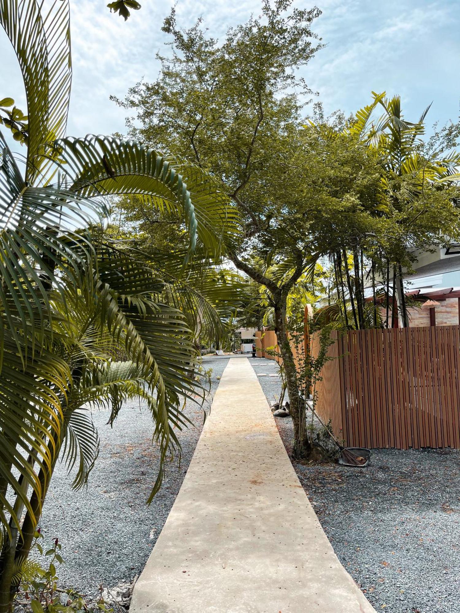Dara Homestay Ko Kut Exteriör bild
