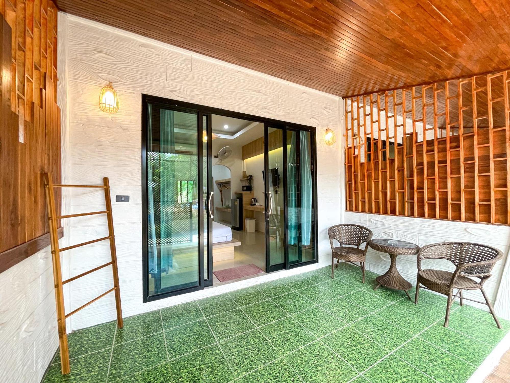 Dara Homestay Ko Kut Exteriör bild